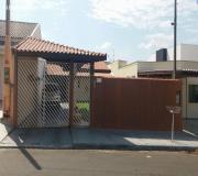 Casa para Venda, em Iperó, bairro Jardim Sartorelli, 2 dormitórios, 1 banheiro, 2 vagas